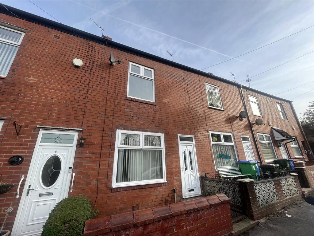 Greenhill Road, Middleton, Manchester, M24 2 bed terraced house - £135,000