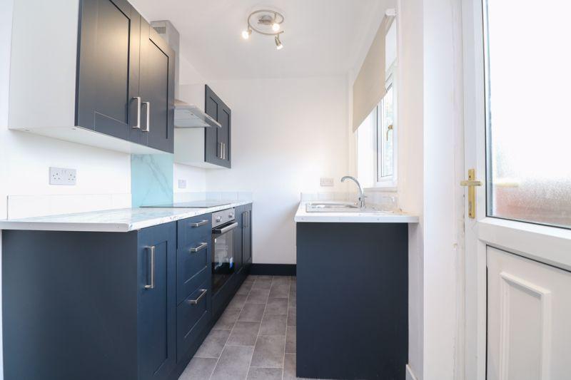 Clavering Road, Swalwell 2 bed semidetached house £700 pcm (£162 pw)