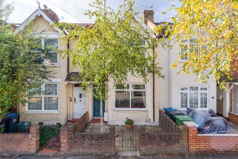 37 George Road, New Malden, KT3 6BT