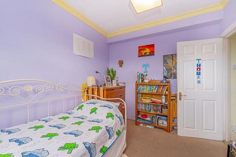 37 George Road, New Malden, KT3 6BT