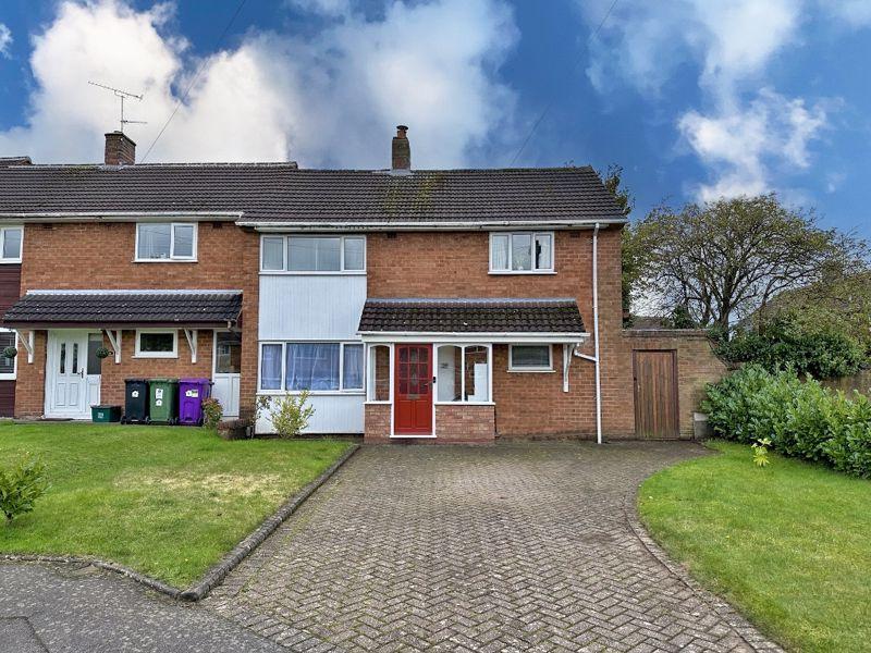 Kemberton Close, FINCHFIELD 3 bed end of terrace house for sale £215,000