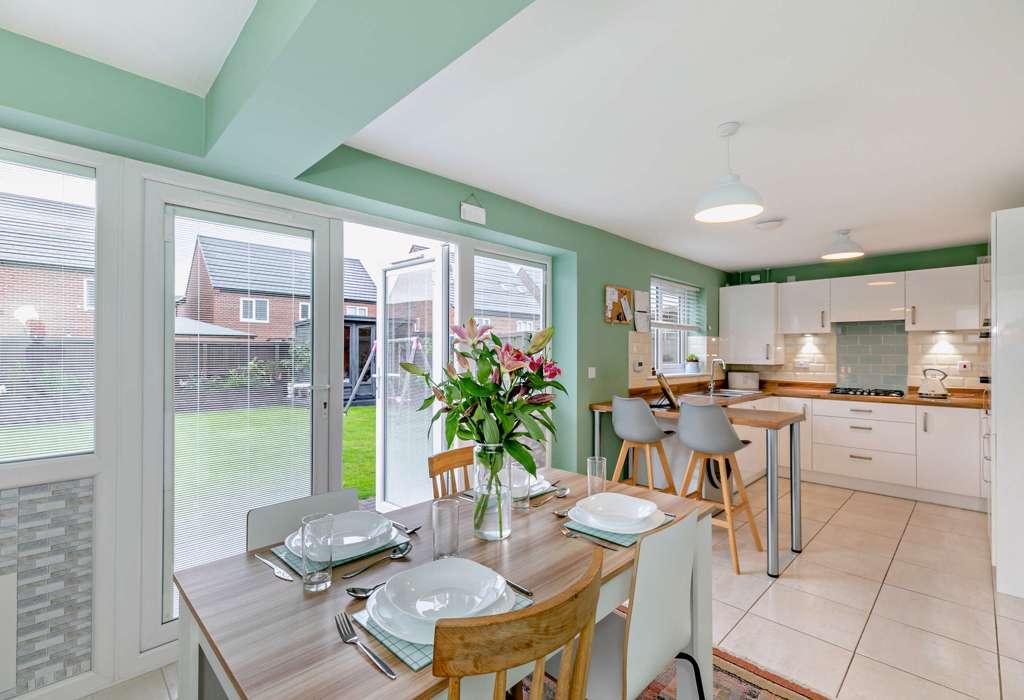 Alder Crescent, Normanton, West Yorkshire 4 bed detached house for sale