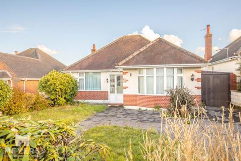 2 bedroom bungalow for sale, Petersfield Road, Bournemouth, BH7