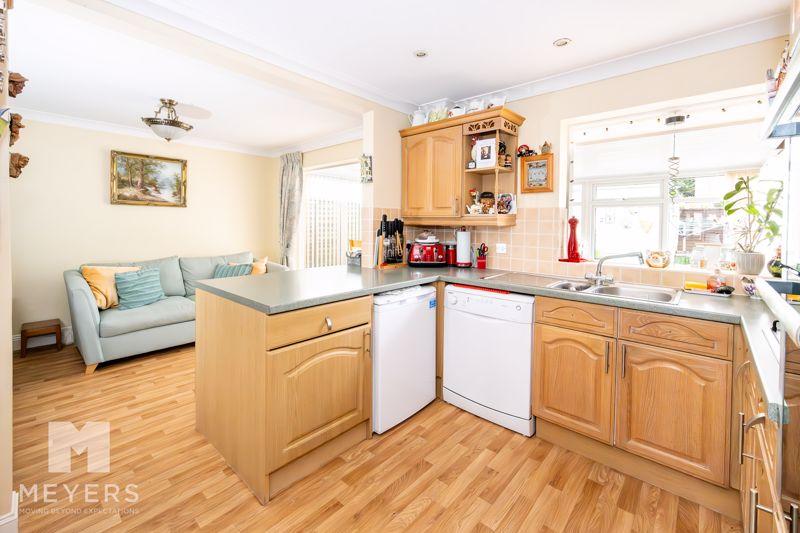 Ross Road, Poulner, Ringwood, BH24 3 bed semidetached house for sale