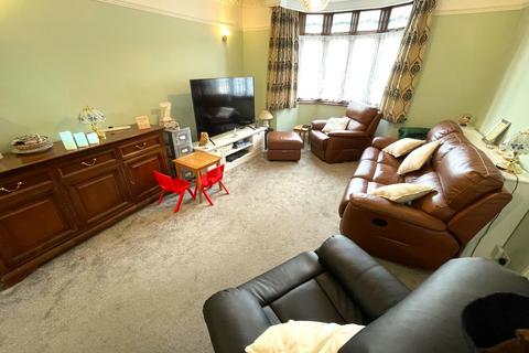 9 Crowlands Avenue, Romford, RM7 9JA