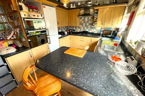 9 Crowlands Avenue, Romford, RM7 9JA