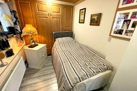 9 Crowlands Avenue, Romford, RM7 9JA