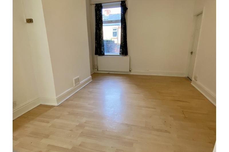 Baytree Road, Tranmere, CH42 5PW 3 bed terraced house £650 pcm (£150 pw)