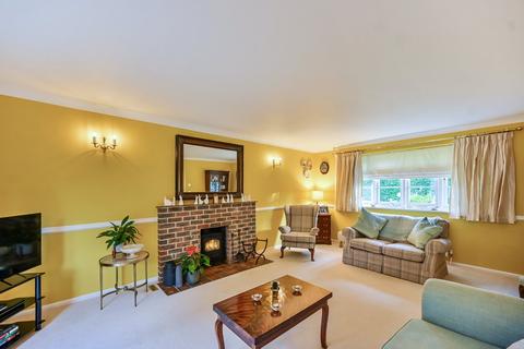 4 bedroom detached house for sale, The Street, Bethersden, Ashford, Kent, TN26