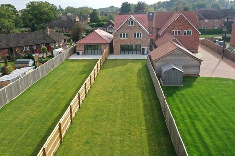 5 bedroom detached house for sale, Roundfield, Upper Bucklebury, Reading, Berkshire, RG7