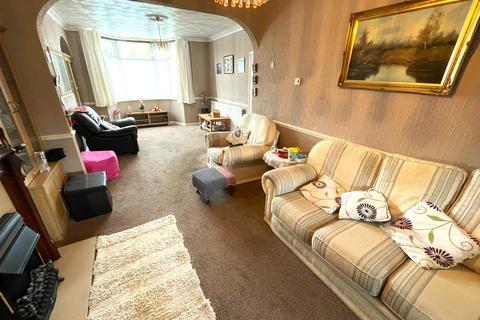 29 Jutsums Lane, Romford, RM7 9HH