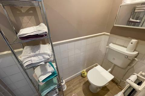 29 Jutsums Lane, Romford, RM7 9HH