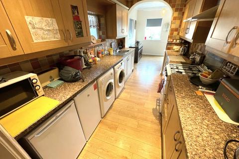 29 Jutsums Lane, Romford, RM7 9HH