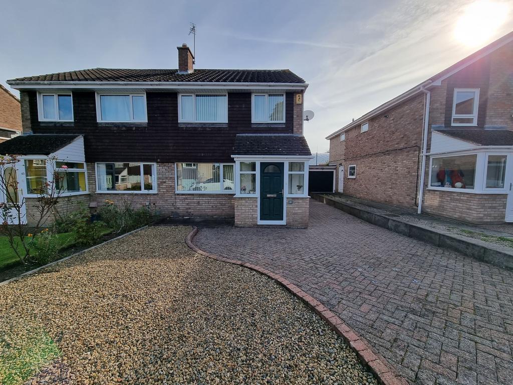 Benfield Close, Shotley Bridge 3 bed semidetached house £160,000