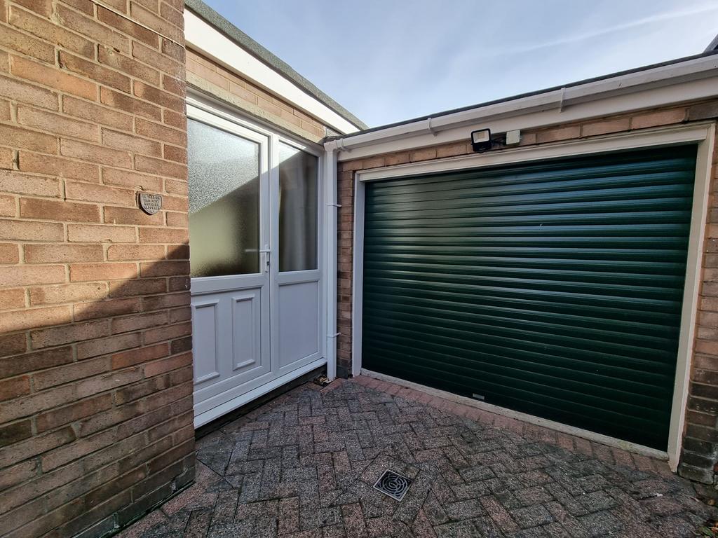 Benfield Close, Shotley Bridge 3 bed semidetached house £160,000