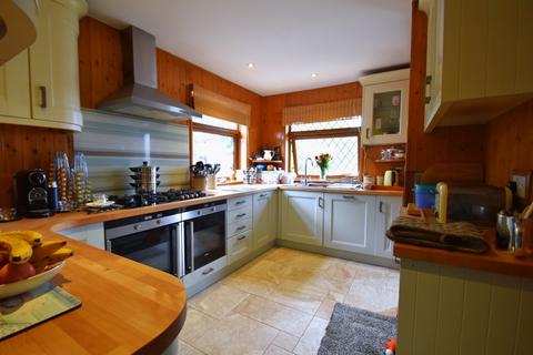 29 Anstey Crescent, Tiverton, EX16 4JR