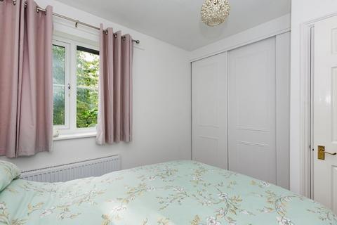 23 Larch Grove, Sidcup, DA15 8WQ