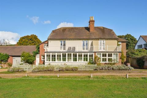 Sandilands Blackheath Lane, Blackheath, Guildford, GU4 8RB