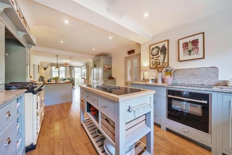 Sandilands Blackheath Lane, Blackheath, Guildford, GU4 8RB