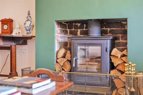 Sandilands Blackheath Lane, Blackheath, Guildford, GU4 8RB