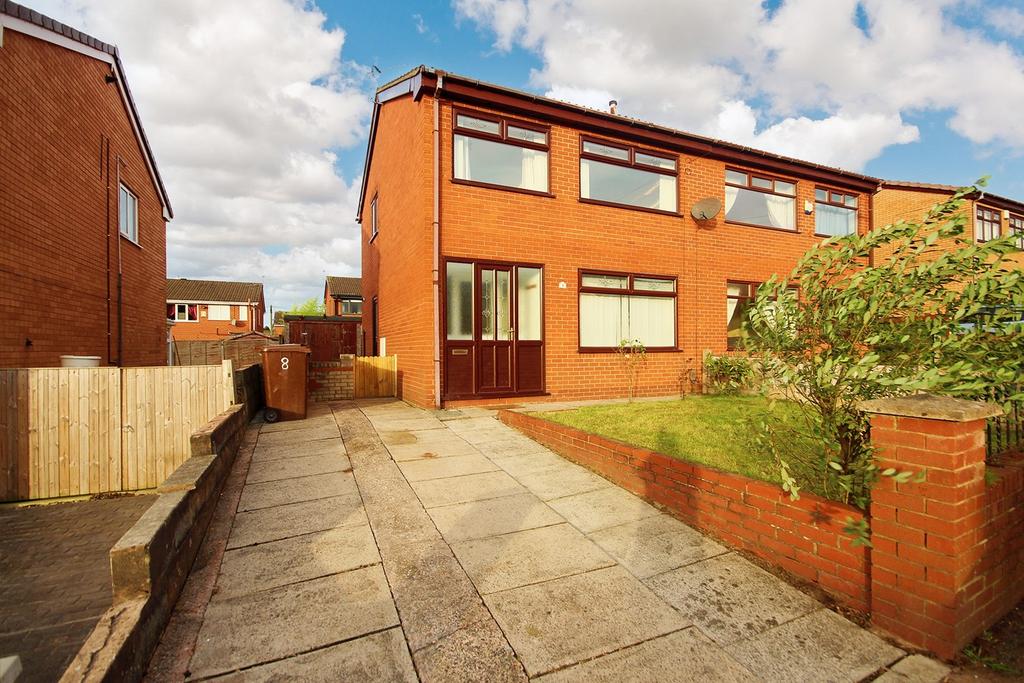 Alder Avenue, AshtoninMakerfield, Wigan, WN4 3 bed semidetached