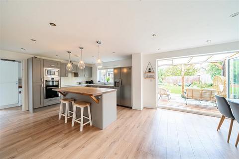 58 Rowallan Drive, Bedford, MK41 8AS
