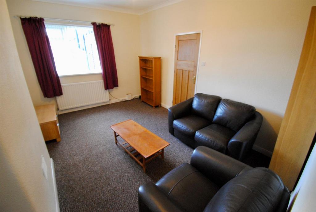 High Street South, Langley Moor, Durham 2 bed apartment to rent £737