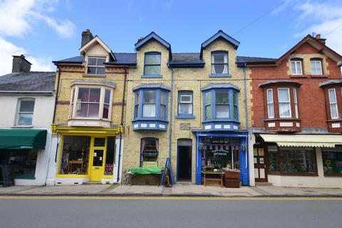 4 bedroom terraced house for sale, West Street, Rhayader