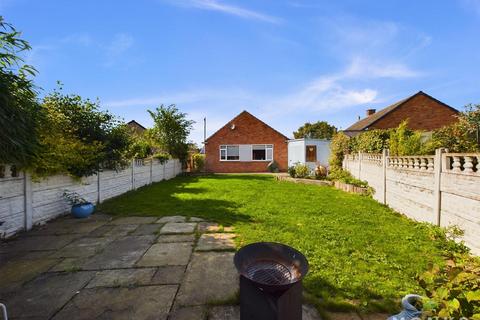 2 bedroom detached bungalow for sale, Greyfriars, Oswestry