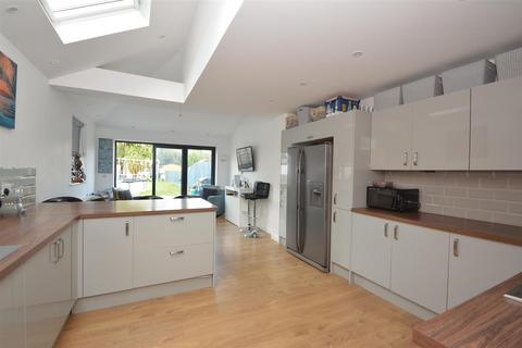 3 bedroom end of terrace house for sale, ELMFIELD, RYDE