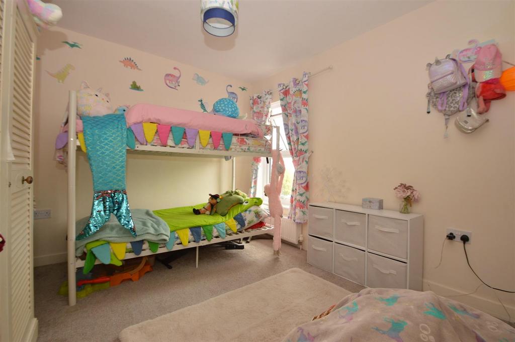 HAYLANDS, RYDE 2 bed semidetached house for sale £194,950