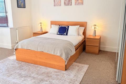 2 bedroom maisonette for sale, Wembley Hill Road, Wembley