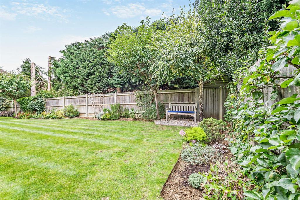 Ashford Road, Bearsted, Maidstone 5 bed detached house for sale £925,000
