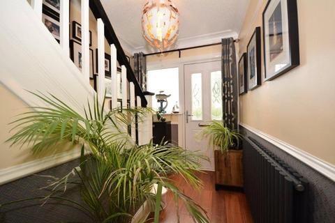 137 Stonegate Road, Leeds, LS6 4PQ