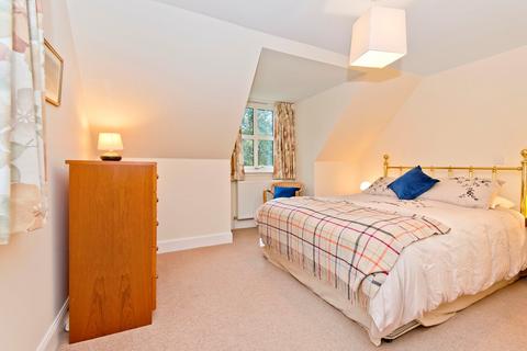 1 Burn Bank, Kettins, Blairgowrie, PH13 9JA