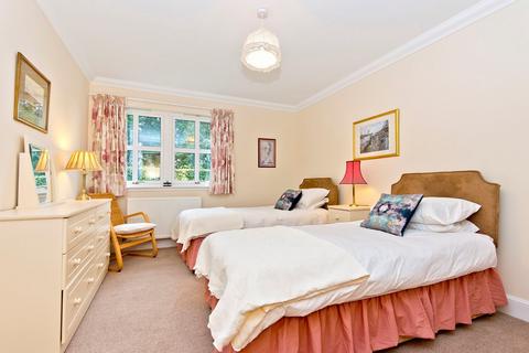 1 Burn Bank, Kettins, Blairgowrie, PH13 9JA