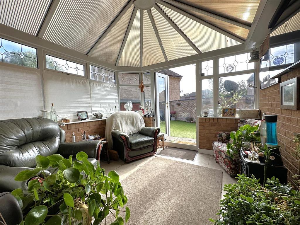 Lacey Green, Balderton, Newark 3 bed detached house for sale £235,000