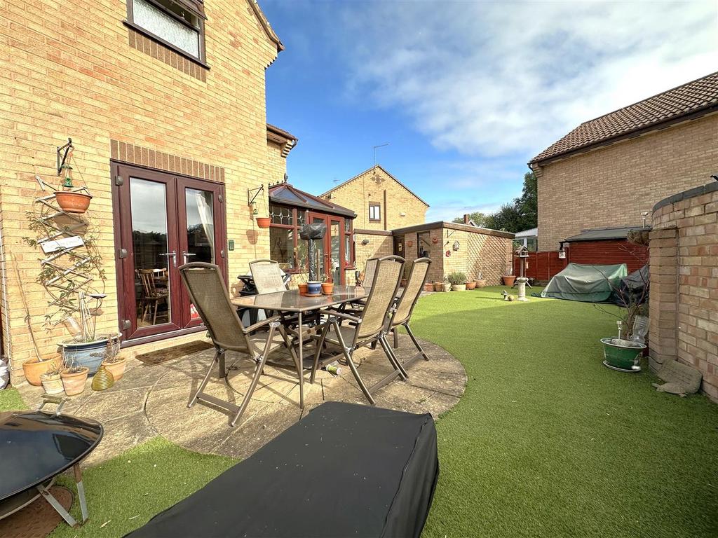 Lacey Green, Balderton, Newark 3 bed detached house for sale £235,000