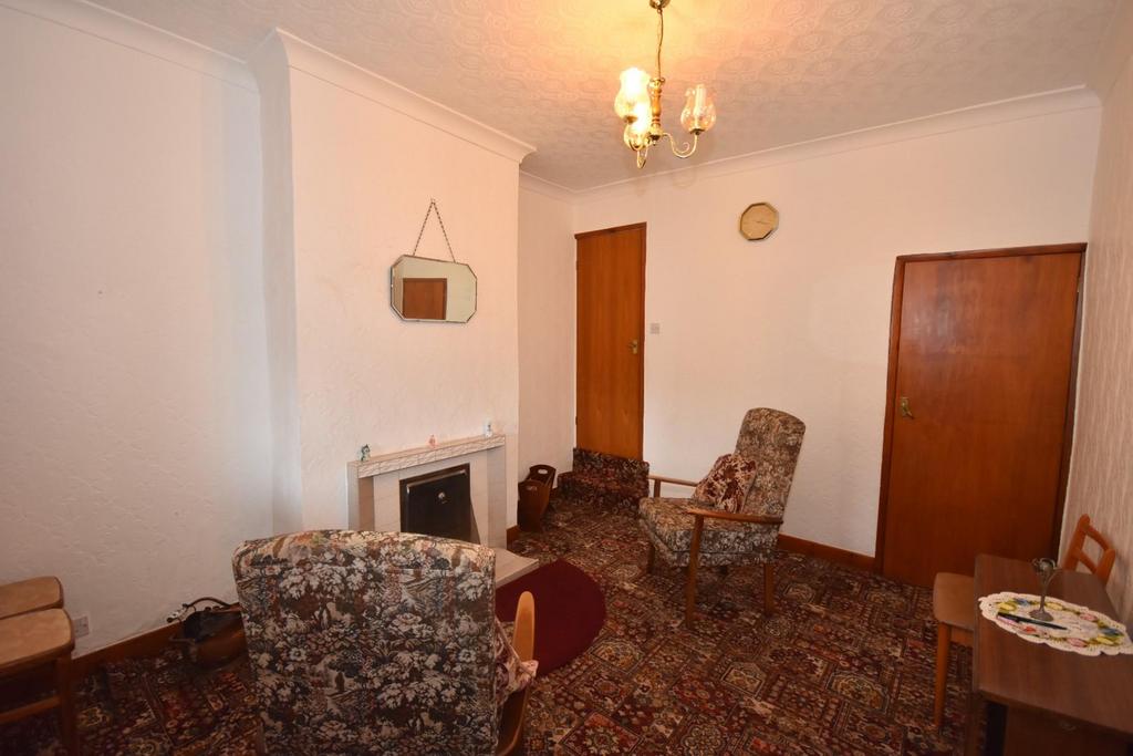Dining room 02.jpg