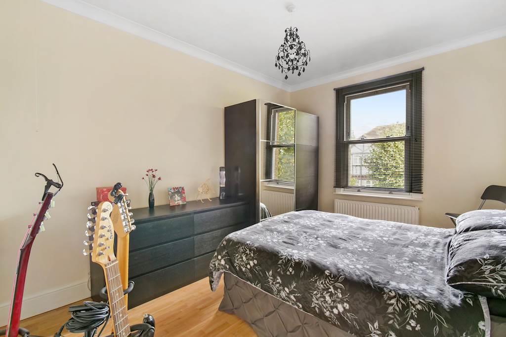 NEW Bedroom Master.JPG