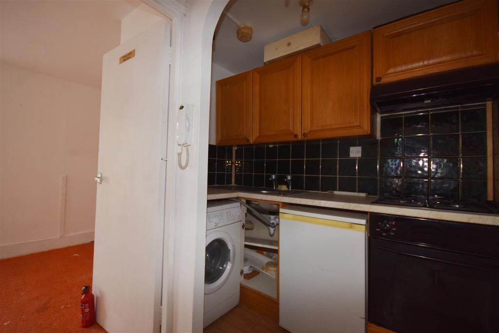 Kitchen.JPG