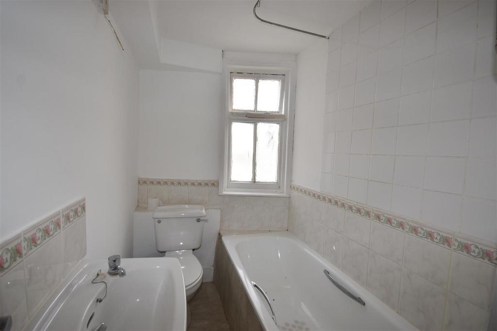 Bathroom.JPG