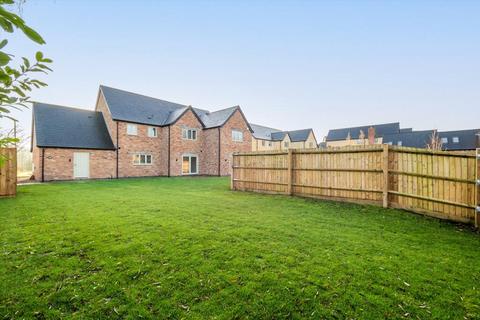 5 bedroom detached house for sale, Mill Lane, Newbold on Stour, Warwickshire, CV37