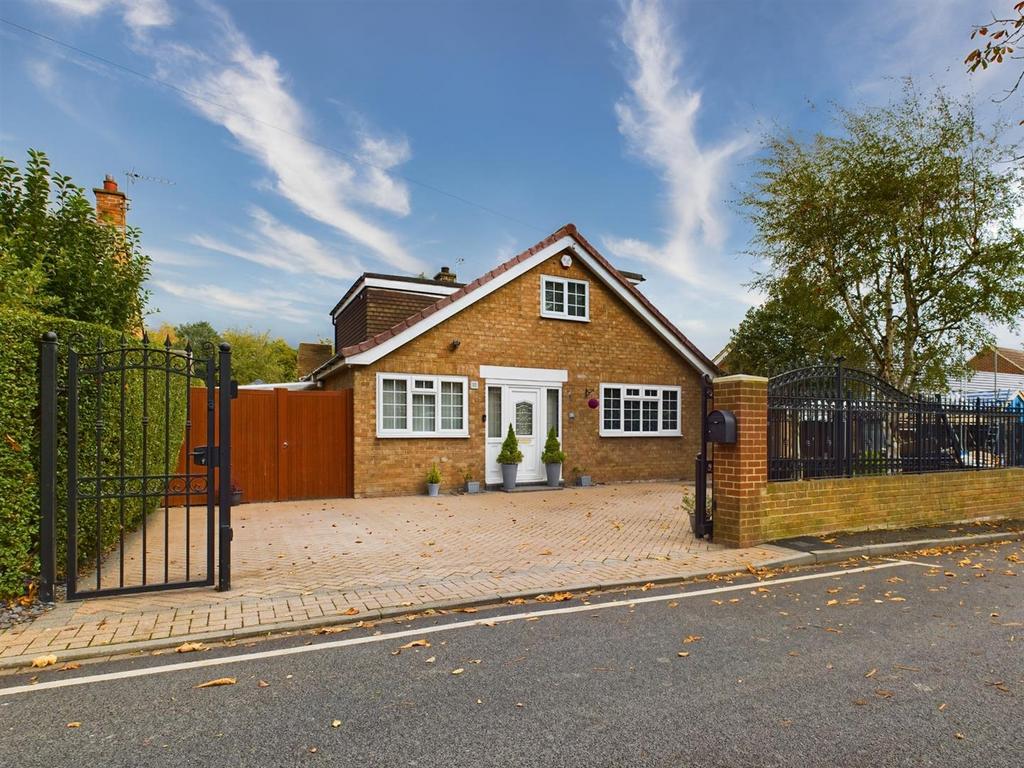 Doctors Lane, Yarm TS15 4 bed detached house for sale £425,000