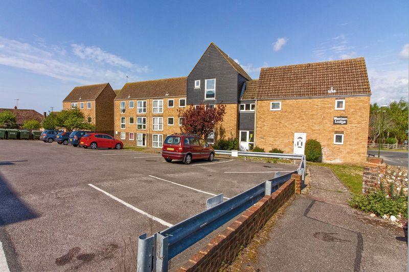 Cokeham Road, Sompting, Lancing 1 bed flat £180,000