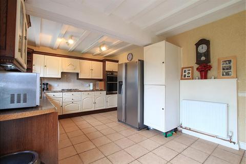 4 bedroom terraced house for sale, Shannon Close, Norwood Green UB2