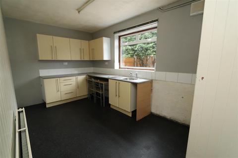 38 Dorking Road, Romford, RM3 9AE