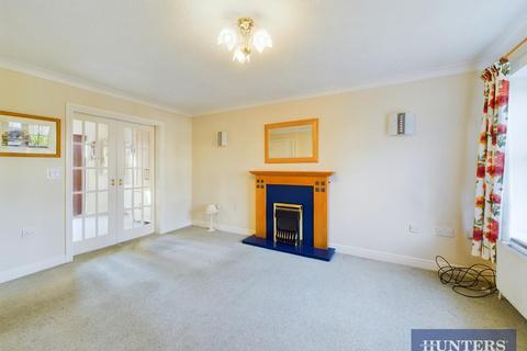 3 bedroom detached house for sale, Badminton Close, Bridlington