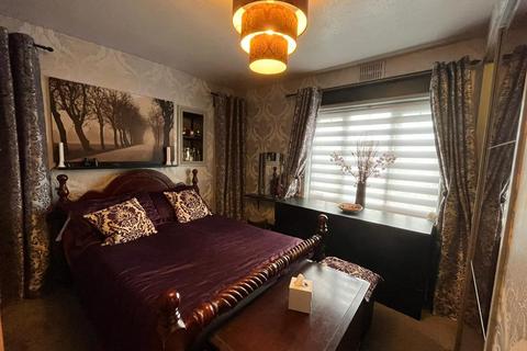 48 Warwick Road, Chingford, London, E4 8NW