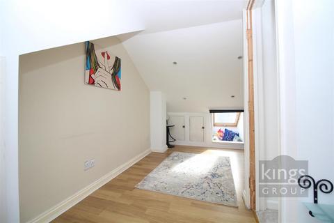 16 Chamberlain Close, Church Langley, Harlow, CM17 9QP